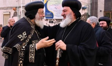 البابا تواضروس يستقبل بطريرك السريان بالكاتدرائية المرقسية بالإسكندرية