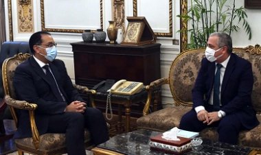 في لقائه مع رئيس الوزراء.. «الشوربجي» يستعرض الموقف المالى للمؤسسات القومية