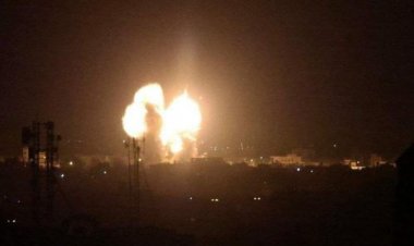 الطيران الإسرائيلى يقصف مدينة خانيونس جنوب قطاع غزة .. (فيديو)