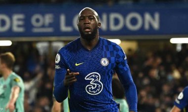 بسبب تصريحاته الجدلية.. استبعاد «لوكاكو» من مباراة تشيلسي أمام ليفربول