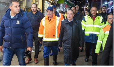 بالصور.. محافظ الإسكندرية يتفقد أعمال «كسح» المياه وتسيير حركة المرور