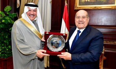 تفاصيل لقاء السفير السعودى ورئيس مجلس الشيوخ