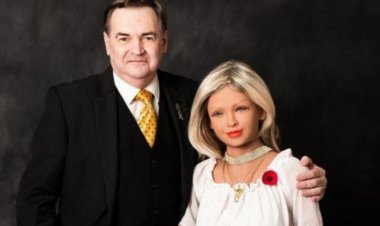 أسترالى يعلن الزواج من روبوت بعد قضائه فترة طويلة معها!