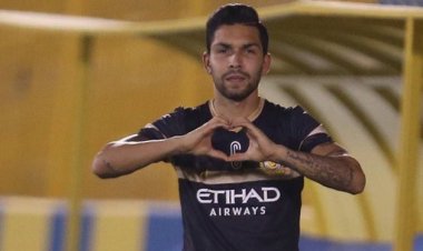 الفتح السعودى يعلن التعاقد مع لاعب النصر السابق .. (فيديو)