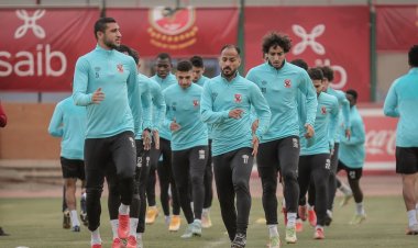شوبير: الأهلي يواصل تدريباته بدون وجود أي مدرب