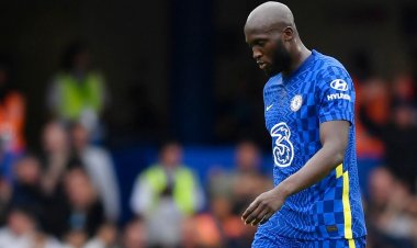 سكاي سبورتس: لوكاكو يعتزم البقاء في تشيلسي