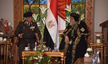 القائد العام للقوات المسلحة يهنئ البابا تواضروس بمناسبة عيد الميلاد المجيد