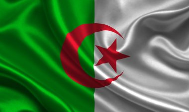 بعد أشهر من سحبه.. قرار جديد من الجزائر بشأن سفيرها في فرنسا