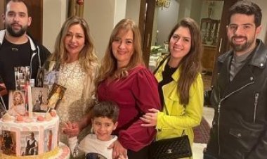 ليلى علوى تحتفل بعيد ميلادها وسط عائلتها