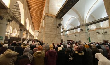 بالصور.. حشود ضخمة تلبي نداء «الفجر العظيم» بالمسجد الأقصى