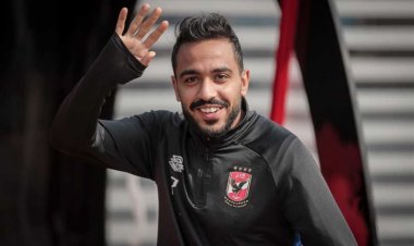 خاص| اجتماع في الأهلي لإنهاء إعارة كهربا وتمديد عقده