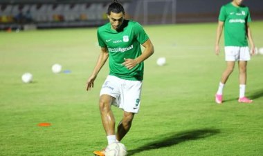 أنا مستاء جدًا.. «الكومي» يكشف حقيقة انتقال عمرو مرعي إلى الإسماعيلي