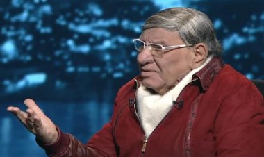 فيديو| مفيد فوزي يهاجم عمرو دياب .. اعرف الحكاية