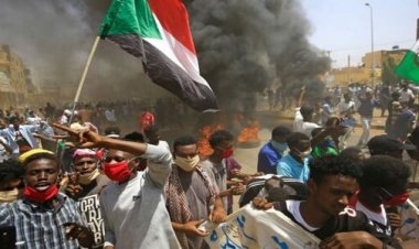 مقتل شاب سوداني جراء إطلاق الغاز المسيل للدموع قرب القصر الرئاسي