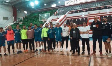 مرتضى منصور يعد فريق اليد بصرف كامل مستحقاتهم