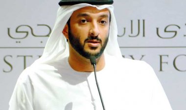 وزير الاقتصاد الإماراتي ونظيره التونسي يبحثان سبل التعاون بين البلدين