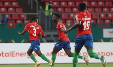 استمرارًا لمهازل «أمم إفريقيا».. عزف خاطئ لنشيد موريتانيا 3 مرات (فيديو)