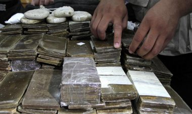 إحالة سيدة وعاطل للجنايات بتهمة الاتجار بالمواد المخدرة في القاهرة