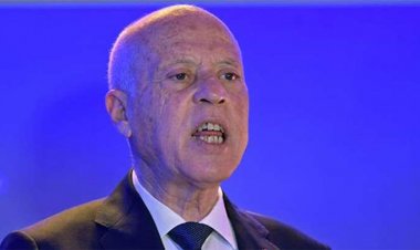 قيس سعيد يُصدر مرسومًا بالحد من امتيازات القضاة في تونس