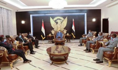 المجلس الانتقالي بالسودان يتفق مع وفد أمريكي على تعديل الدستور