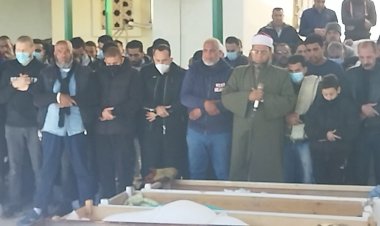 بالصور| بدء جنازة والد اللاعب محمد زيدان ببورسعيد في غياب نجوم الرياضة