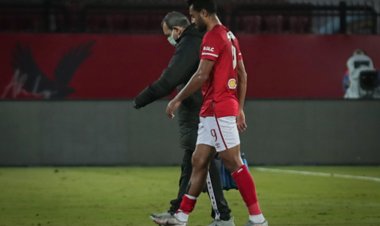 طبيب الأهلي يكشف تفاصيل إصابة حسام حسن ومحمد محمود