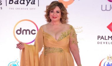 إلهام شاهين تتساءل: يعني حلال على الأفلام الأجنبية يقلعوا ملط وحرام على الفيلم العربي؟