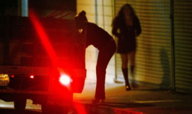 السجن المشدد 7 سنوات لربة منزل بتهمة استدراج الرجال وسرقتهم