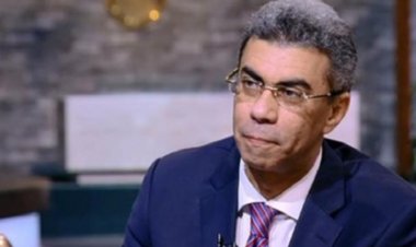 وفاة الكاتب الصحفي الكبير ياسر رزق