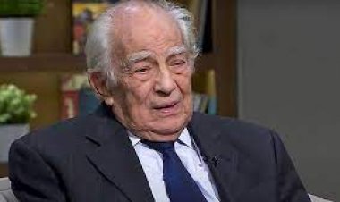 تأجيل دعوى ابنة رشوان توفيق ضد والدها لجلسة 5 فبراير