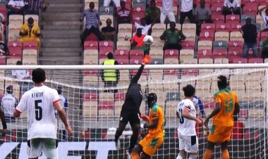 ملخص الشوط الأول.. العارضة وحارس كوت ديفوار يحرمان مصر من التقدم و«الشناوي» يتألق