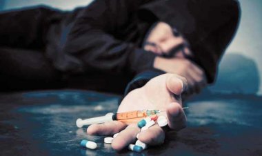 أثناء تعاطيهما المخدرات.. إحالة ربة منزل وزوجها للجنايات بتهمة إنهاء حياة ابنهما