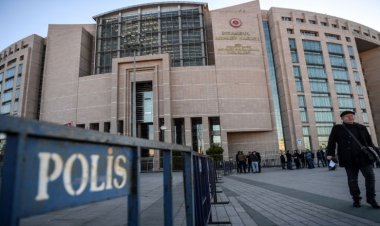 تركيا ترفع الإقامة الجبرية عن صحفي متهم بالتخابر لصالح الإمارات