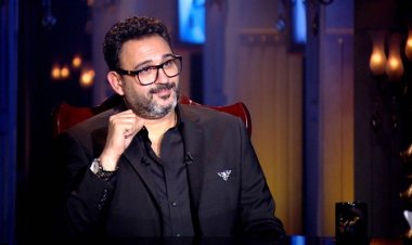 بالفيديو ..«ثنائيتي مع أحمد فهمي لن تنتهي»..  أبرز تصريحات أكرم حسني في «حبر سري»