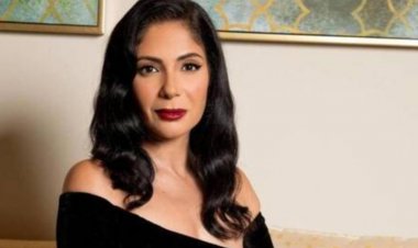 منى زكي: «الإيمان يؤكد لك أن كل شيء سيحدث في الوقت المناسب»