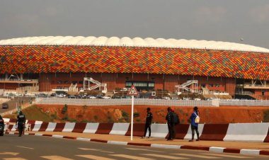 قرار جديد من «الكاف» حول ملعب مباراة مصر والكاميرون