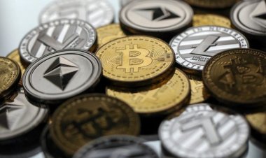 القبض على شخص لقيامه بتداول وترويج العملات الافتراضية على الإنترنت بالإسكندرية