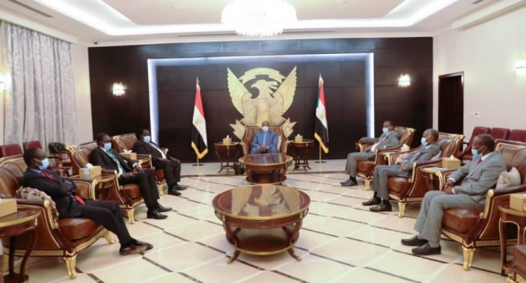 المجلس الانتقالي بالسودان يتفق مع وفد أمريكي على تعديل الدستور