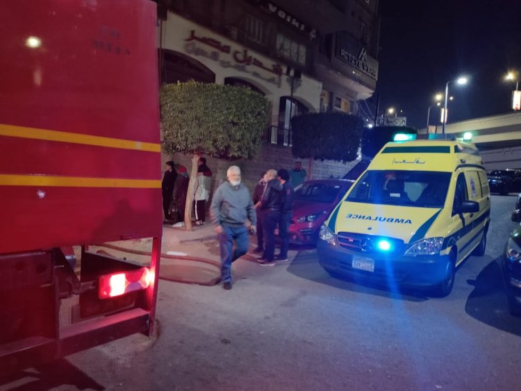 بمحور المشير  طنطاوي.. إصابة 7 أشخاص فى حادث تصادم مروع بين سيارة ميكروباص وملاكى