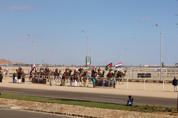 بالصور.. محافظ جنوب سيناء يشهد الاحتفال بالعيد الثانى لمضمار شرم الشيخ لـ «الهجن الدولى»