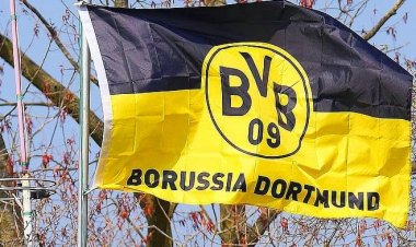 دورتموند يلغي العضوية الشرفية للمستشار الألماني السابق لصلته بروسيا