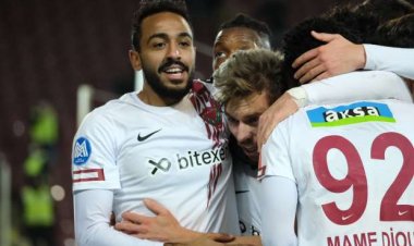 بيراميدز يخطط لخطف كهربا من الأهلي