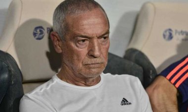 زوجة «فيريرا» تثير جدل الزملكاوية بصورة من الأهرامات  