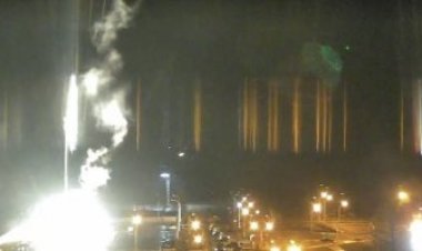 رئيس بلدية إينيرهودار الأوكرانية: «الحريق فى محطة زابورجيا النووية مستمر»