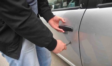 بأسلوب المفتاح المصطنع.. ضبط شخص قام بسرقة سيارة مواطن بالقاهرة