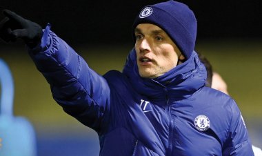 توخيل يحسم موقفه من البقاء في تشيلسي بعد رحيل مالكه الروسي أبراموفيتش