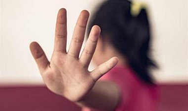 القبض على شاب مارس الرزيلة مع جارته القاصر بمنطقة المعصرة.. والمتهم: «بنحب بعض»