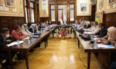 وزير الزراعة يناقش آخر مستجدات برنامج إنتاج تقاوي الخضر     