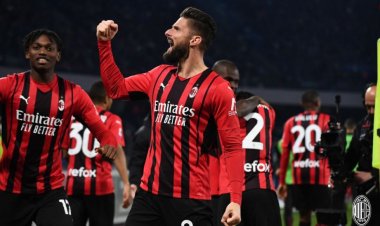 ميلان يفوز على نابولي ويعتلي صدارة الدوري الإيطالي