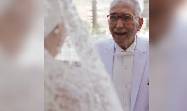 شاهد| لحظة لقاء عبد الرحمن أبو زهرة بـ حفيدته سارة في حفل زفافها